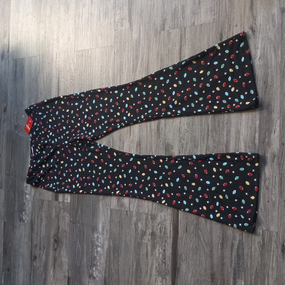 Celebrate Together Junior's Holiday Print High-Rise Printed Flare-Leg Pants Sz M